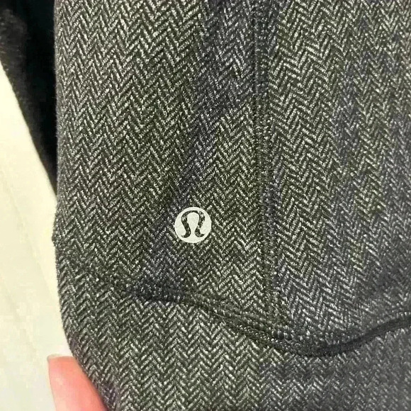 Lululemon think fast herringbone pullover 1/4 zip top sz 4. Athletic athleisure - Picture 7 of 12